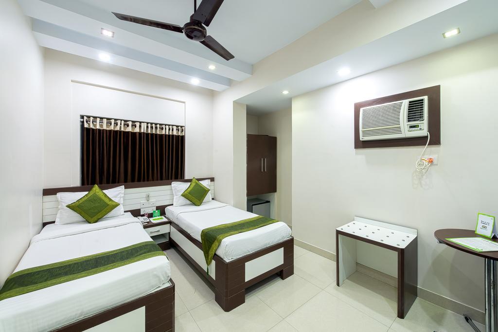 Treebo Trip Jai Ambe Maa Hotel Kolkata Bagian luar foto